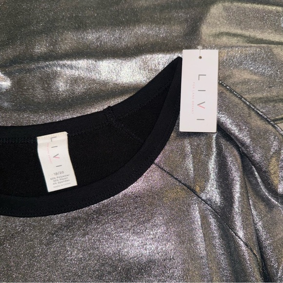 Lane Bryant LIVI Shine Crew Neck Sweatshirt & Mid Rise Jogger, NWT, 18/20 Silver - Picture 3 of 12